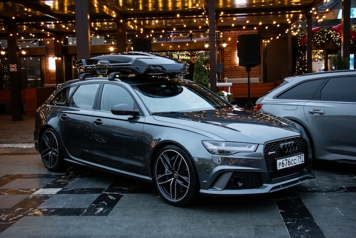 ステーションワゴン